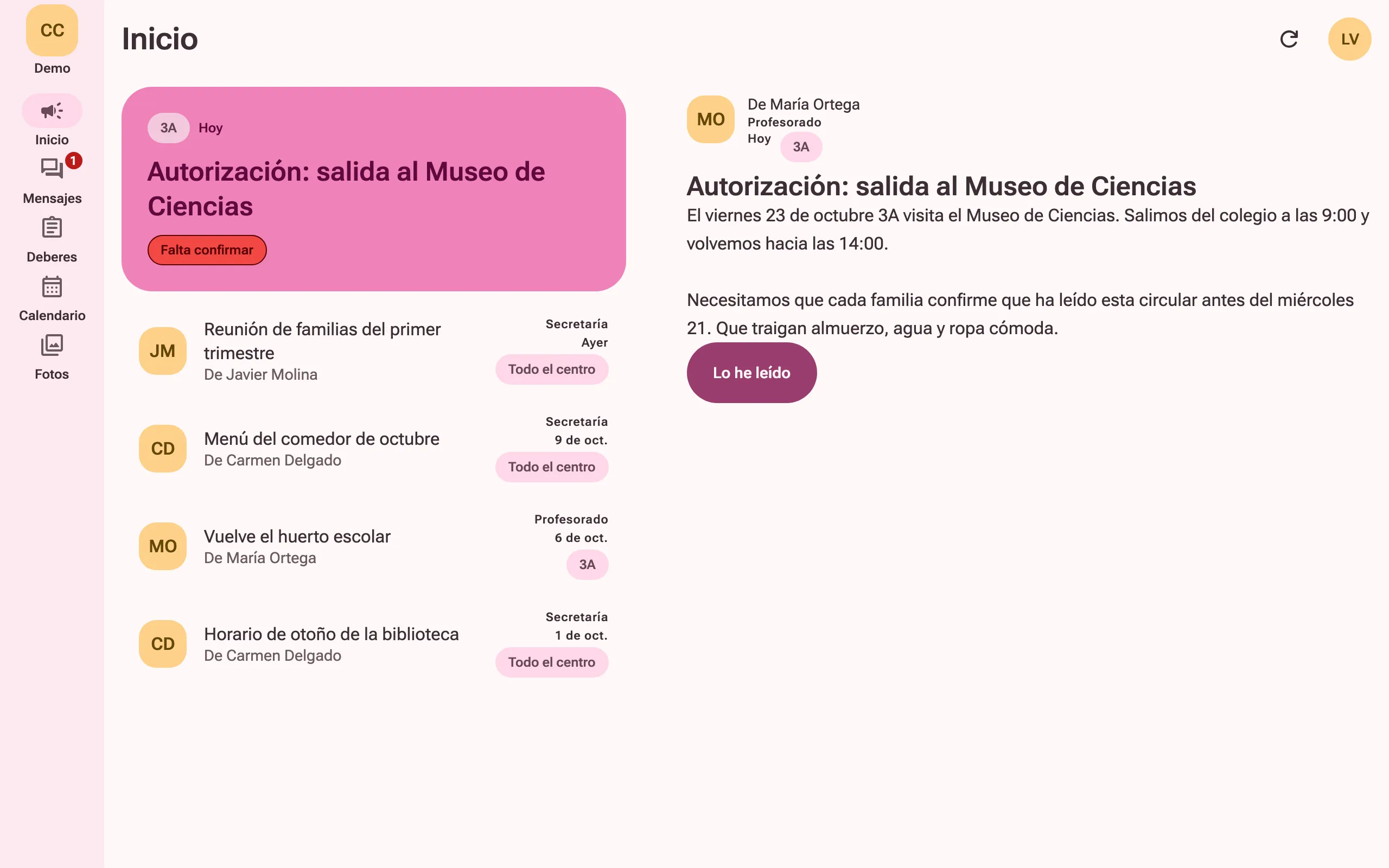 La app en un ordenador: el inicio de una familia con un comunicado abierto que le pide confirmar la lectura.