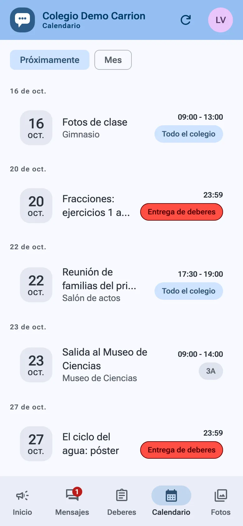 La agenda del calendario: fotos de clase, una reunión de familias, una salida y dos fechas de entrega de deberes.