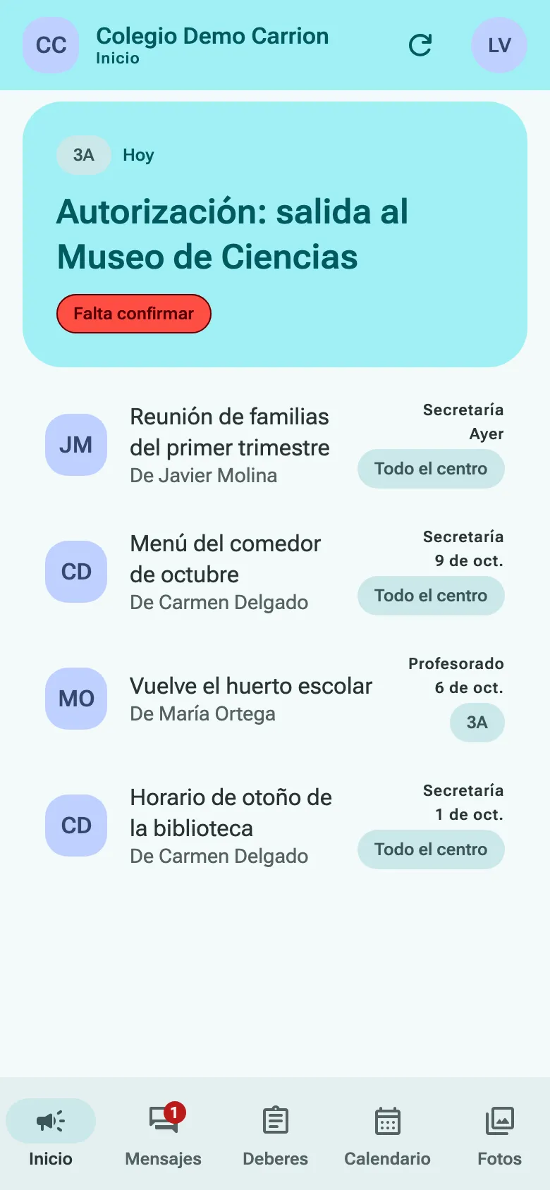 La app en un móvil: el inicio del colegio de demostración, con el comunicado más reciente pendiente de confirmar.