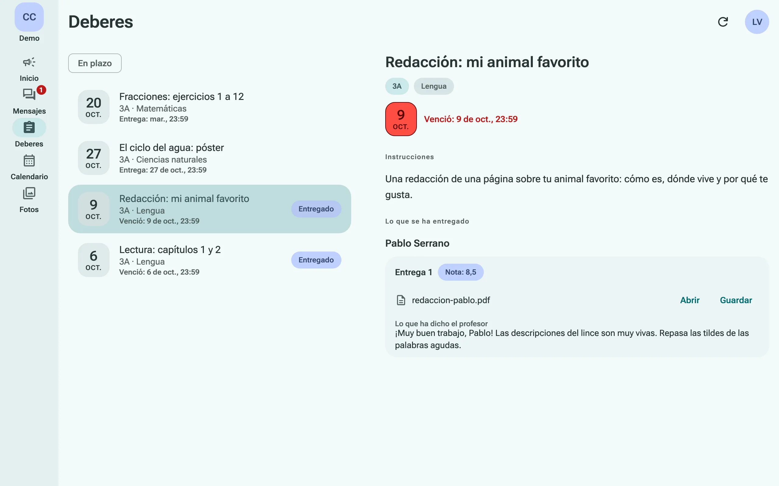 Una redacción entregada, con el comentario del profesor y una nota de 8,5.