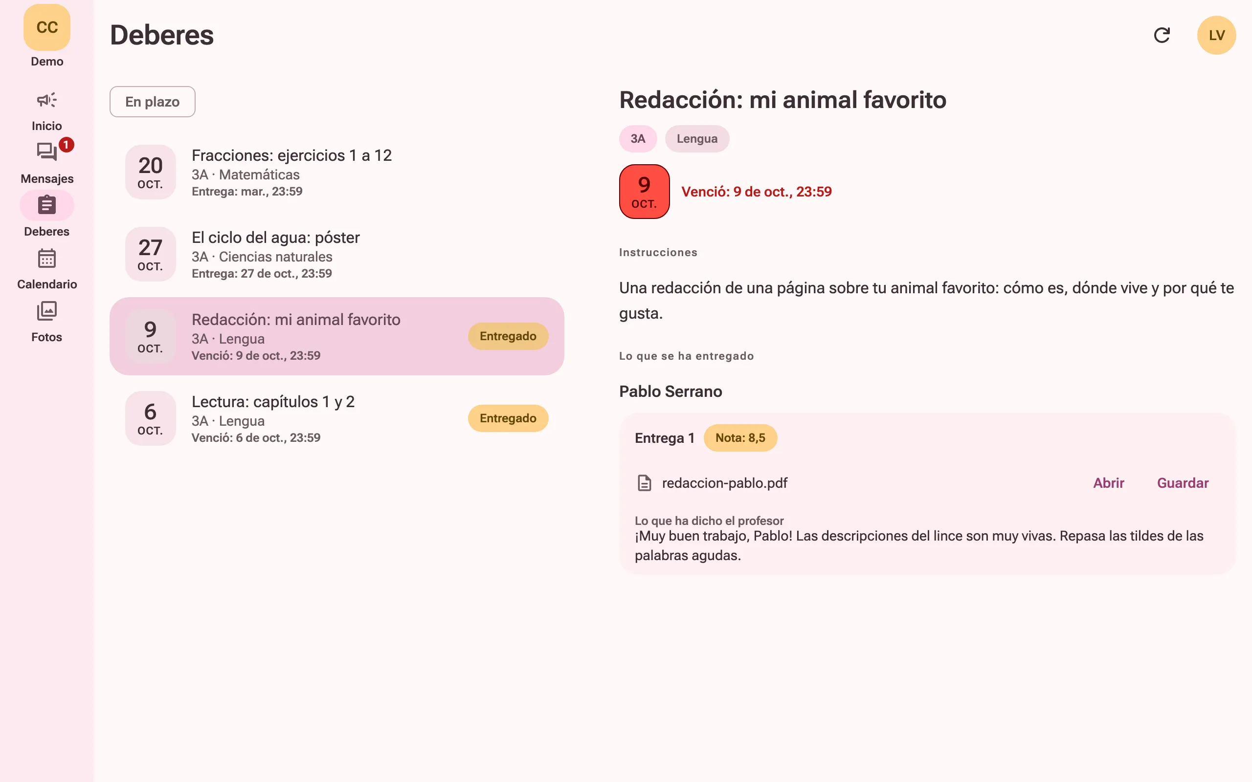 Una redacción entregada, con el comentario del profesor y una nota de 8,5.