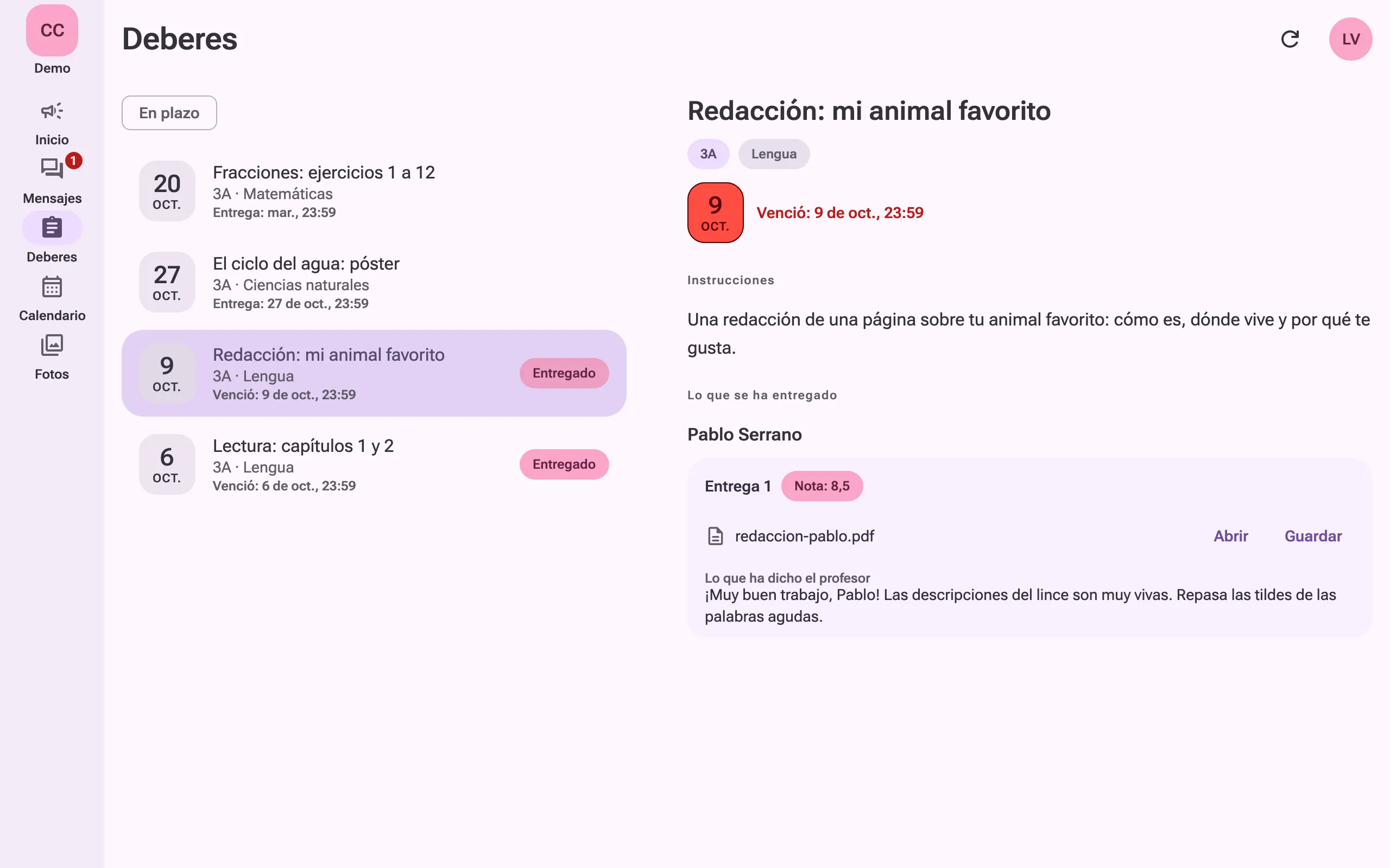 Una redacción entregada, con el comentario del profesor y una nota de 8,5.